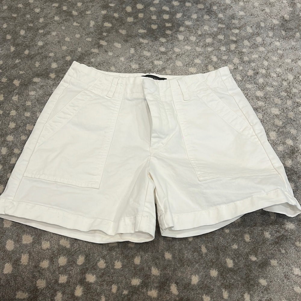 Banana republic white shorts
